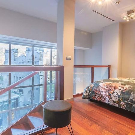 Vivienda Turistica Duplex Isozaki-Guggenheim Apartment Bilbao Ngoại thất bức ảnh